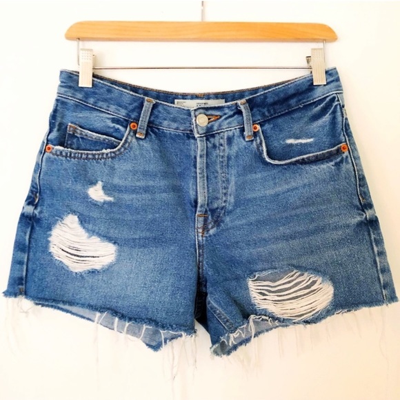 Topshop Ashley Ripped Boyfriend Button Up High Waisted Blue Shorts Holes Raw Hem - Picture 9 of 15